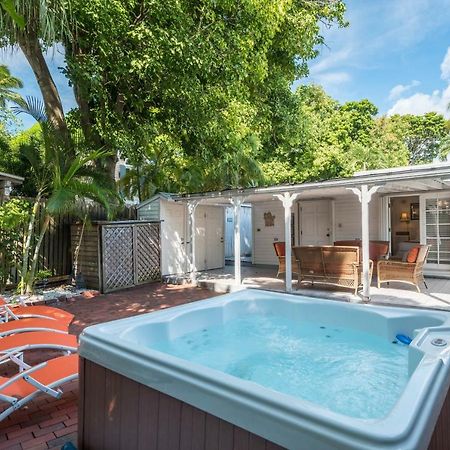 Hemingway'S View Villa Key West Buitenkant foto